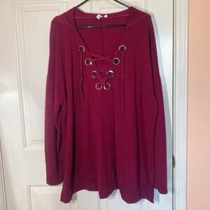 NWOT Cable & Gauge Maroon Grommet Lace Up Top with Hoodie Long Sleeves | 2X